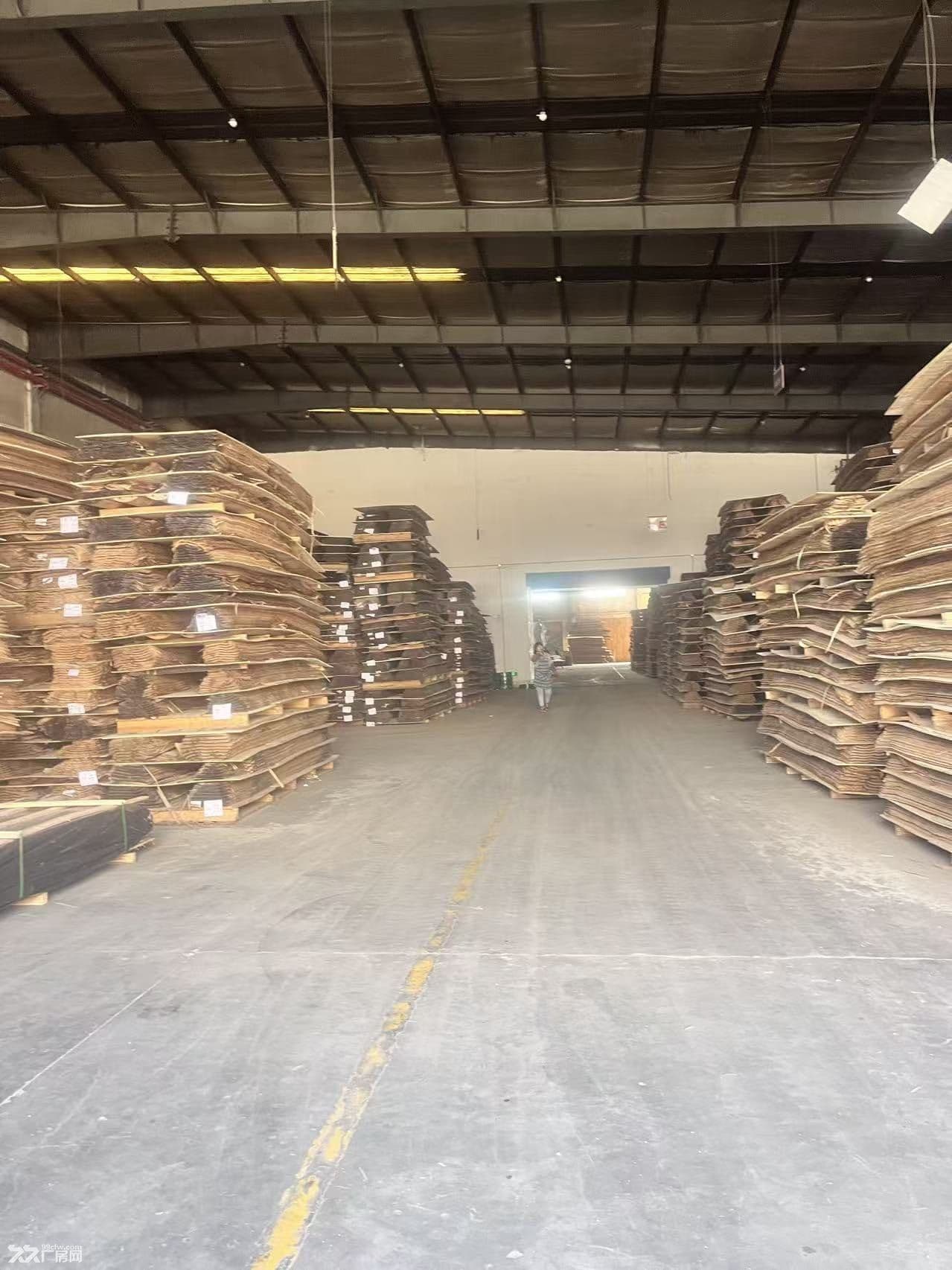 南京栖霞区1800平米厂房出售 配套齐全 配电大 图4